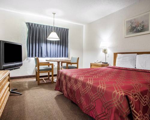Imagen de la habitación del Hotel Kci Lodge, Kansas City Aeropuerto. Foto 2