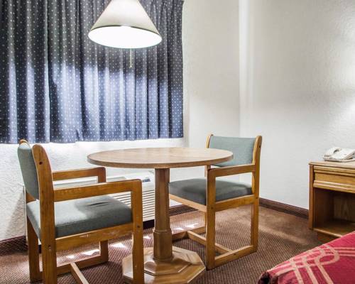 Imagen de la habitación del Hotel Kci Lodge, Kansas City Aeropuerto. Foto 6