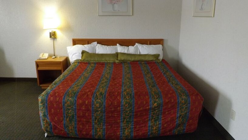 Imagen de la habitación del Hotel Kci Lodge, Kansas City. Foto 11