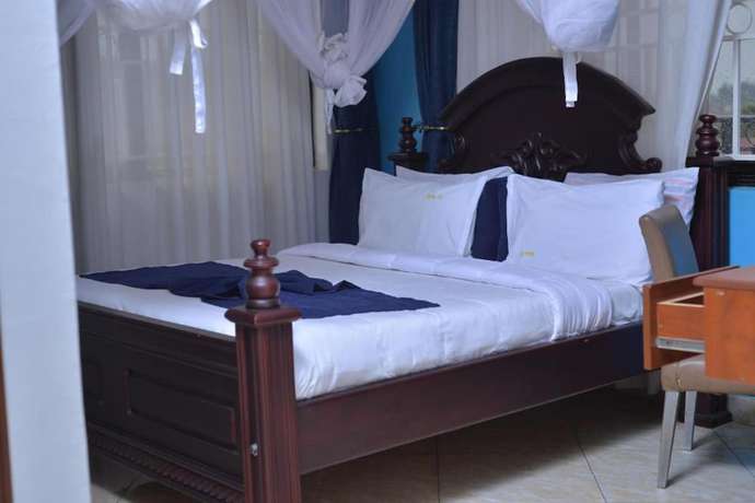 Imagen de la habitación del Hotel Keba Xpress. Foto 17