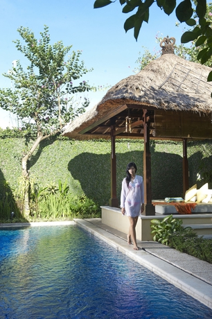 Imagen de la piscina del Hotel Kecapi Villa Seminyak By Ini Vie Hospitality. Foto 14
