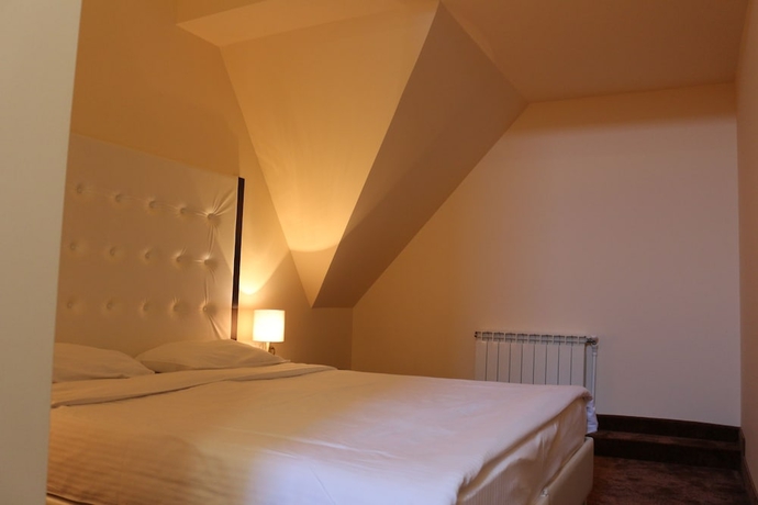 Imagen de la habitación del Hotel Kecharis and Resort. Foto 5