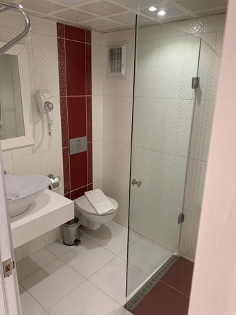 Imagen de la habitación del Hotel Kecik. Foto 14