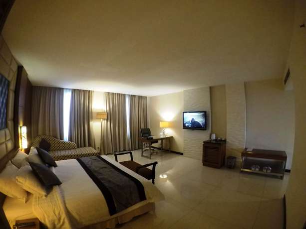Imagen de la habitación del Hotel Kedaton, Braga. Foto 11