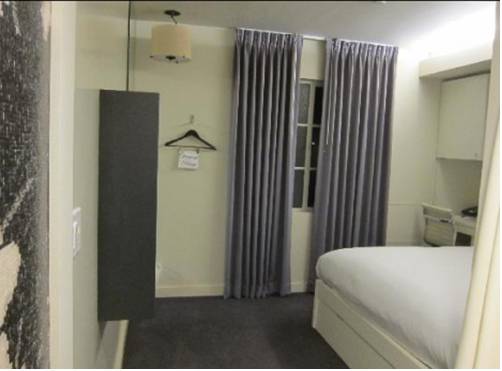 Imagen de la habitación del Hotel Keen. Foto 14