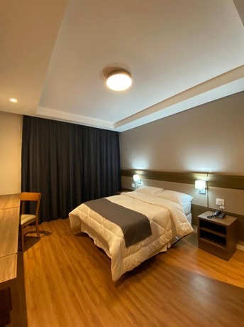 Imagen de la habitación del Hotel Keep Su&iacute;tes. Foto 15