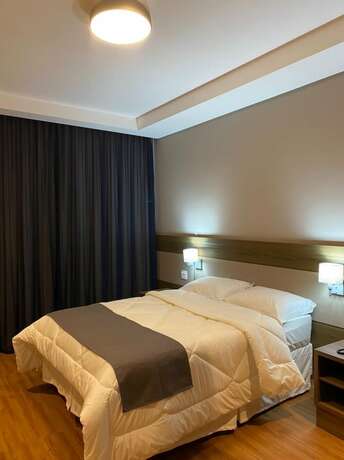 Imagen de la habitación del Hotel Keep Su&iacute;tes. Foto 17