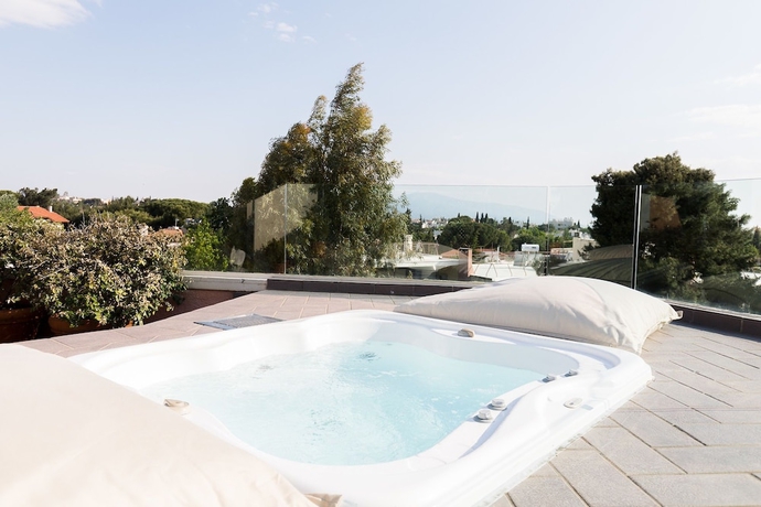 Imagen de la piscina del Hotel Kefalari Suites. Foto 19