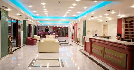 Imagen de la piscina del Hotel Kefalonia Bay Palace. Foto 13