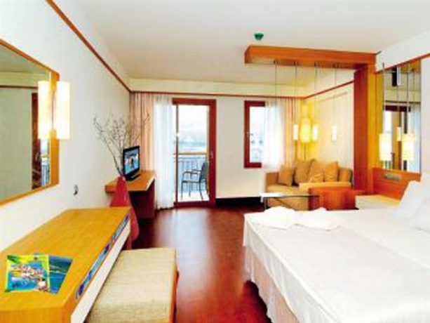 Imagen general del Hotel Kefaluka Resort - All Inclusive. Foto 9