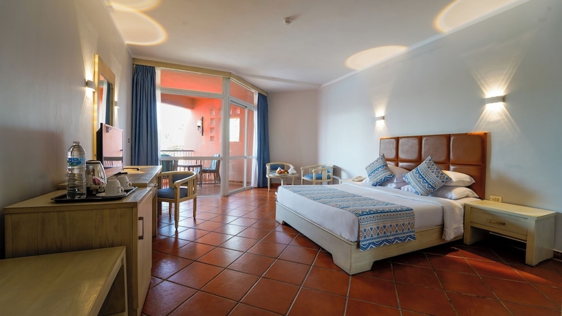 Imagen general del Hotel Kefi Palmera Beach Resort El Sokhna - Family Only. Foto 1