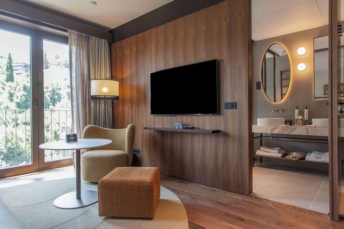 Imagen de la habitación del Hotel Keight Opatija, Curio Collection By Hilton. Foto 11