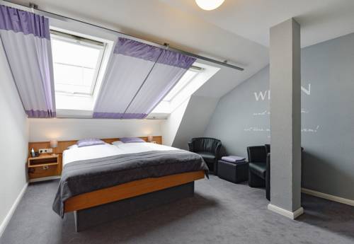 Imagen de la habitación del Hotel Keil. Foto 8