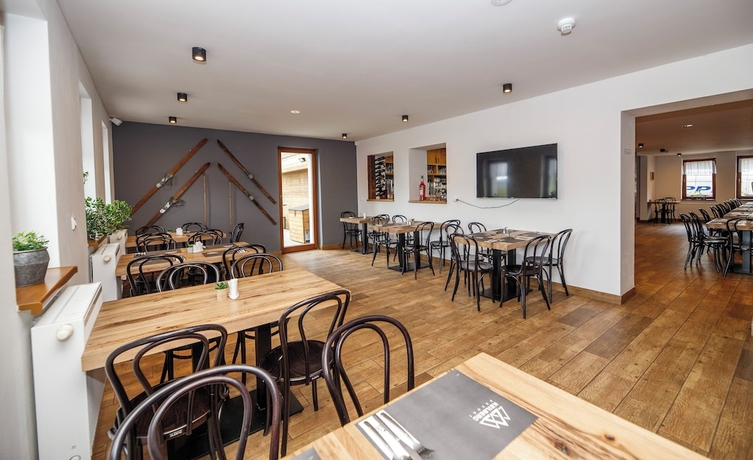 Imagen del bar/restaurante del Hotel Keilberg Resort kl&iacute;novec. Foto 4