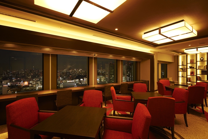 Imagen de los interiores del Hotel Keio Plaza. Foto 6