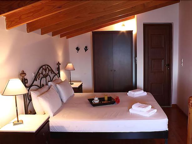 Imagen de la habitación del Hotel Kekrifalia. Foto 10