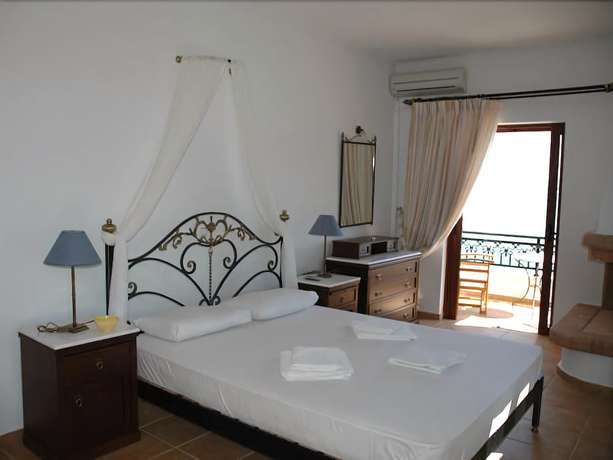 Imagen de la habitación del Hotel Kekrifalia. Foto 14