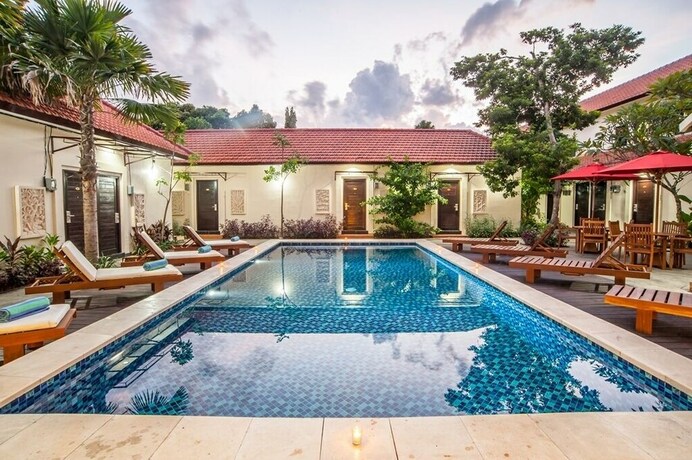 Imagen de la piscina del Hotel Kelantel Bali. Foto 34