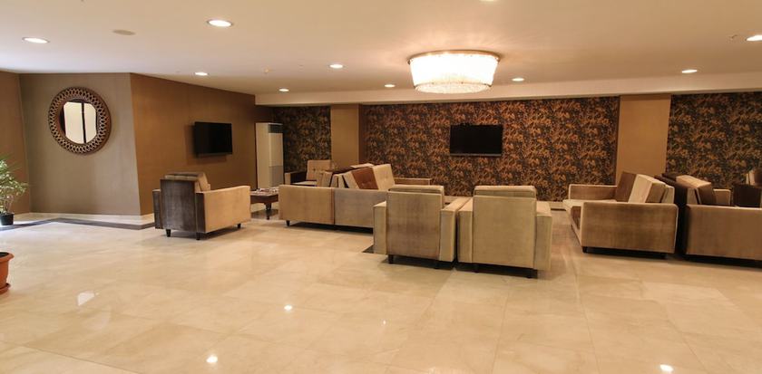 Imagen de los interiores del Hotel Kelesler Park. Foto 16