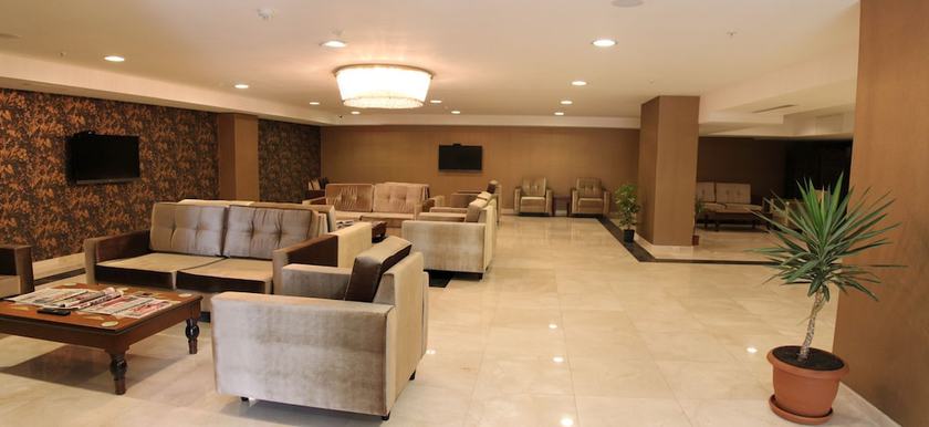 Imagen de los interiores del Hotel Kelesler Park. Foto 17
