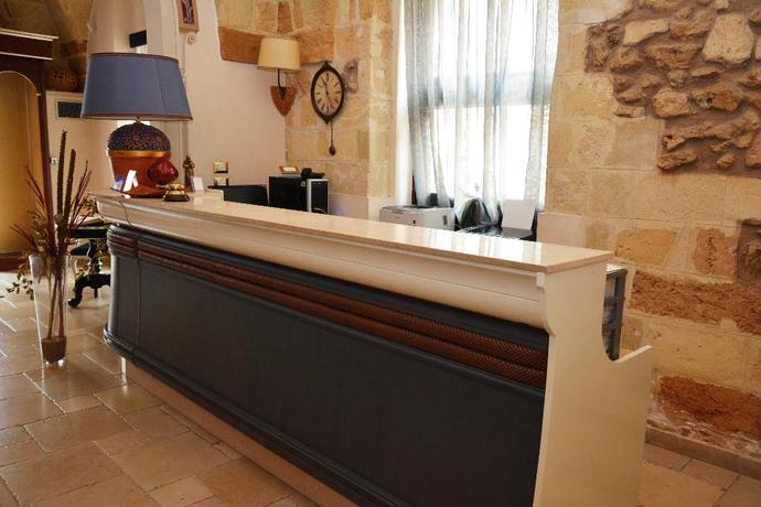 Imagen de los interiores del Hotel Kelina Charme. Foto 20