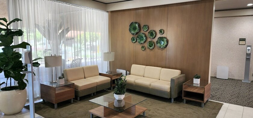 Imagen general del Hotel Kellogg West Conference Center And. Foto 1