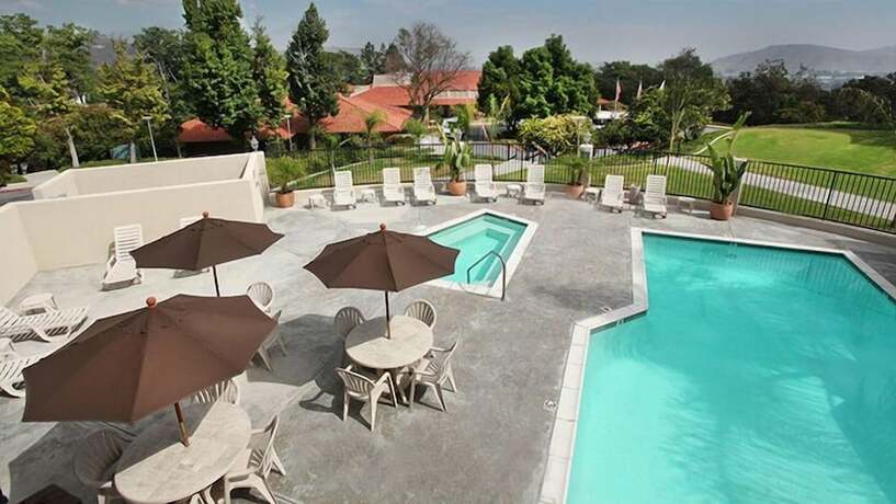 Imagen general del Hotel Kellogg West Conference Center And. Foto 8
