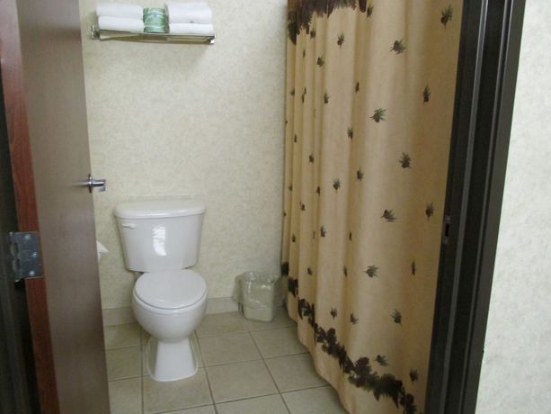 Imagen de la habitación del Hotel Kelly Inn And Suites Mitchell South Dakota. Foto 2