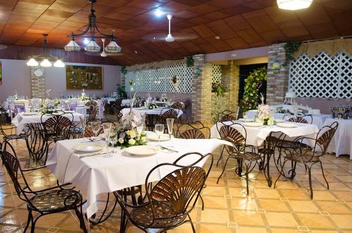 Imagen del bar/restaurante del Hotel Kemael. Foto 4