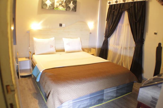 Imagen de la habitación del Hotel Kemal. Foto 13