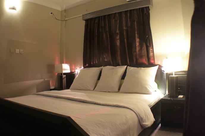 Imagen de la habitación del Hotel Kemal. Foto 17