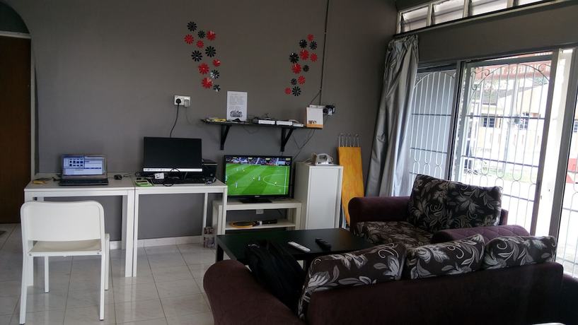 Imagen de los interiores del Hotel Kemaman Lodge and Cafe - Hostel. Foto 16