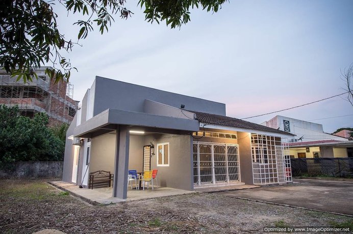 Imagen general del Hotel Kemaman Lodge and Cafe - Hostel. Foto 3