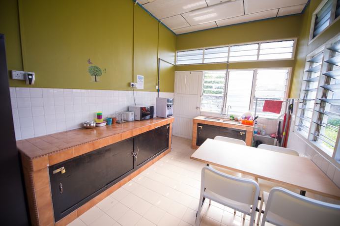 Imagen de los interiores del Hotel Kemaman Lodge and Cafe - Hostel. Foto 18