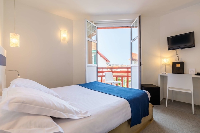 Imagen de la habitación del Hotel Kemaris. Foto 5