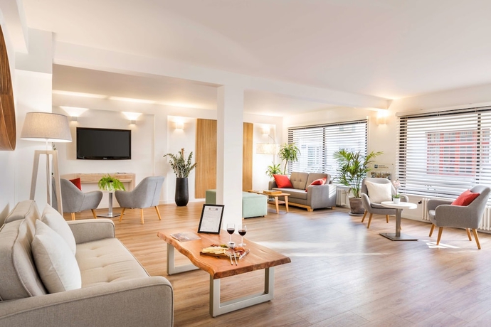 Imagen de los interiores del Hotel Kemaris. Foto 19