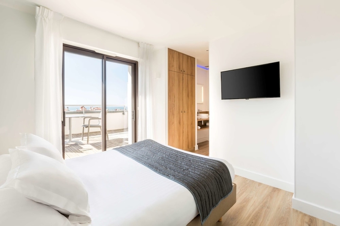 Imagen de la habitación del Hotel Kemaris. Foto 13