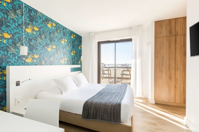 Imagen de la habitación del Hotel Kemaris. Foto 16