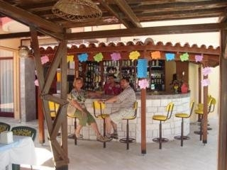 Imagen del bar/restaurante del Hotel Kemer Hotel. Foto 3
