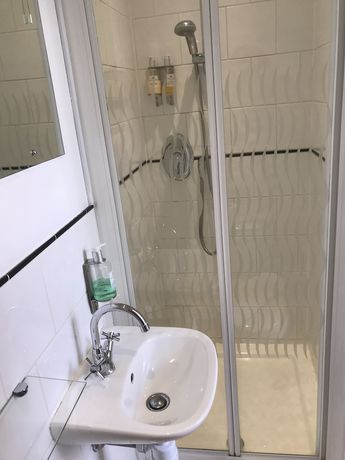 Imagen de la habitación del Hotel Kempfield House. Foto 16