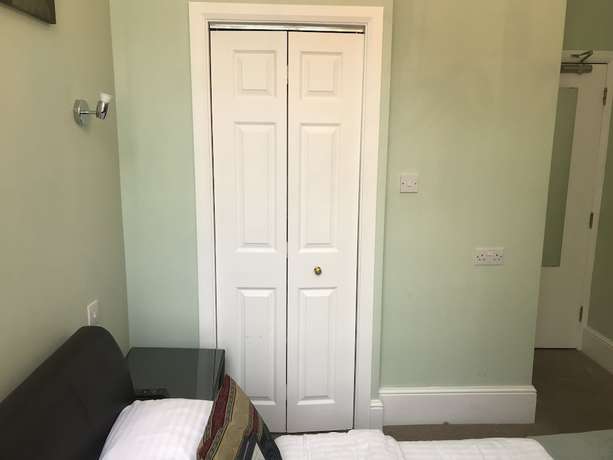 Imagen de la habitación del Hotel Kempfield House. Foto 19