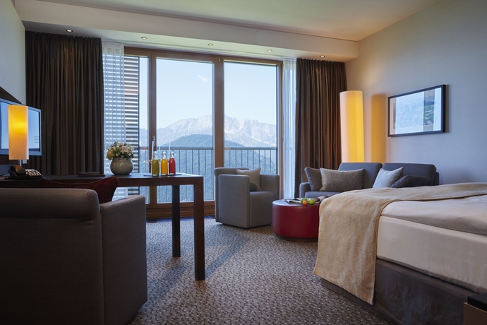 Imagen de la habitación del Hotel Kempinski Berchtesgaden. Foto 9