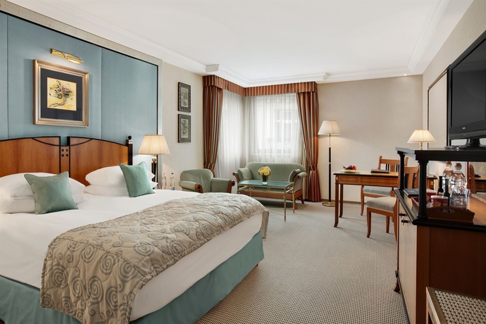 Imagen de la habitación del Hotel Kempinski Corvinus Budapest. Foto 2