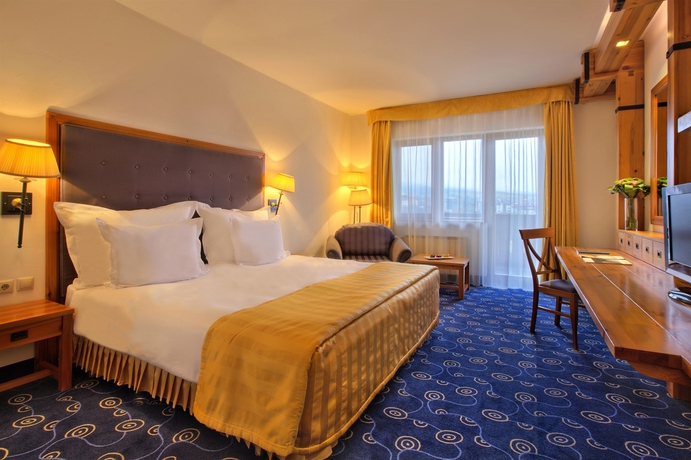 Imagen de la habitación del Hotel Kempinski Grand Arena. Foto 8