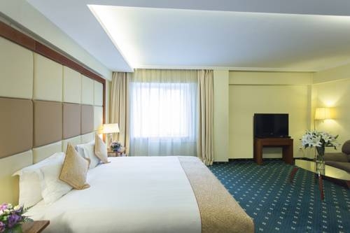 Imagen de la habitación del Hotel Kempinski Khan Palace. Foto 3