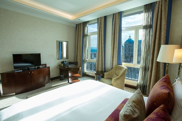 Imagen de la habitación del Hotel Kempinski Palace Cairo. Foto 7