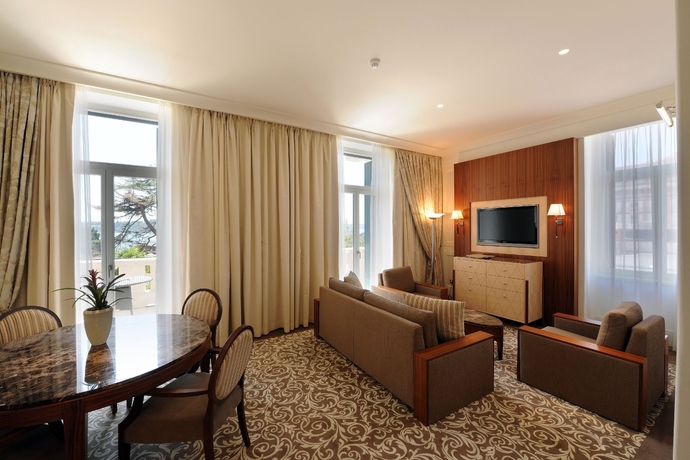 Imagen de la habitación del Hotel Kempinski Palace Portoroz. Foto 7