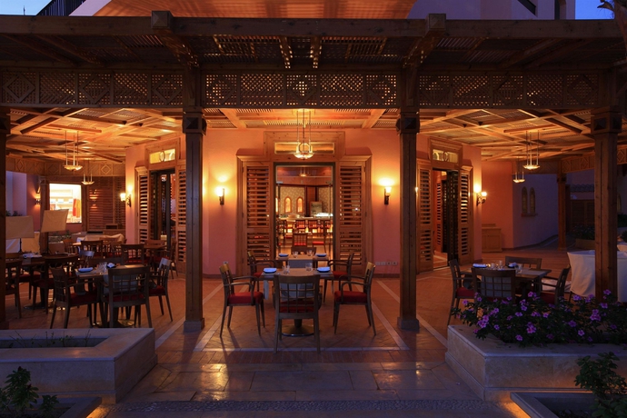 Imagen del bar/restaurante del Hotel Kempinski Soma Bay. Foto 3