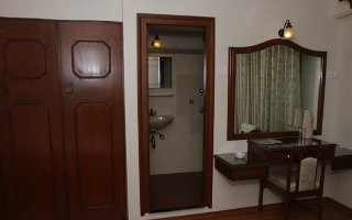 Imagen de los interiores del Hotel Kemps Corner. Foto 9