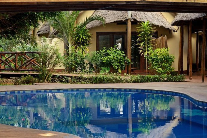 Imagen de la piscina del Hotel Kena Beach. Foto 6